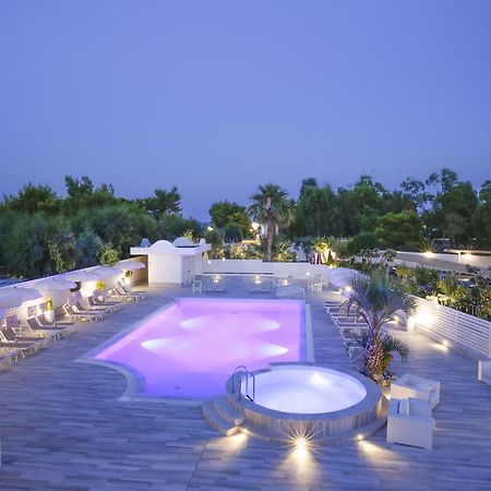 Garden Hotel Ripa เวียสเต ภายนอก รูปภาพ