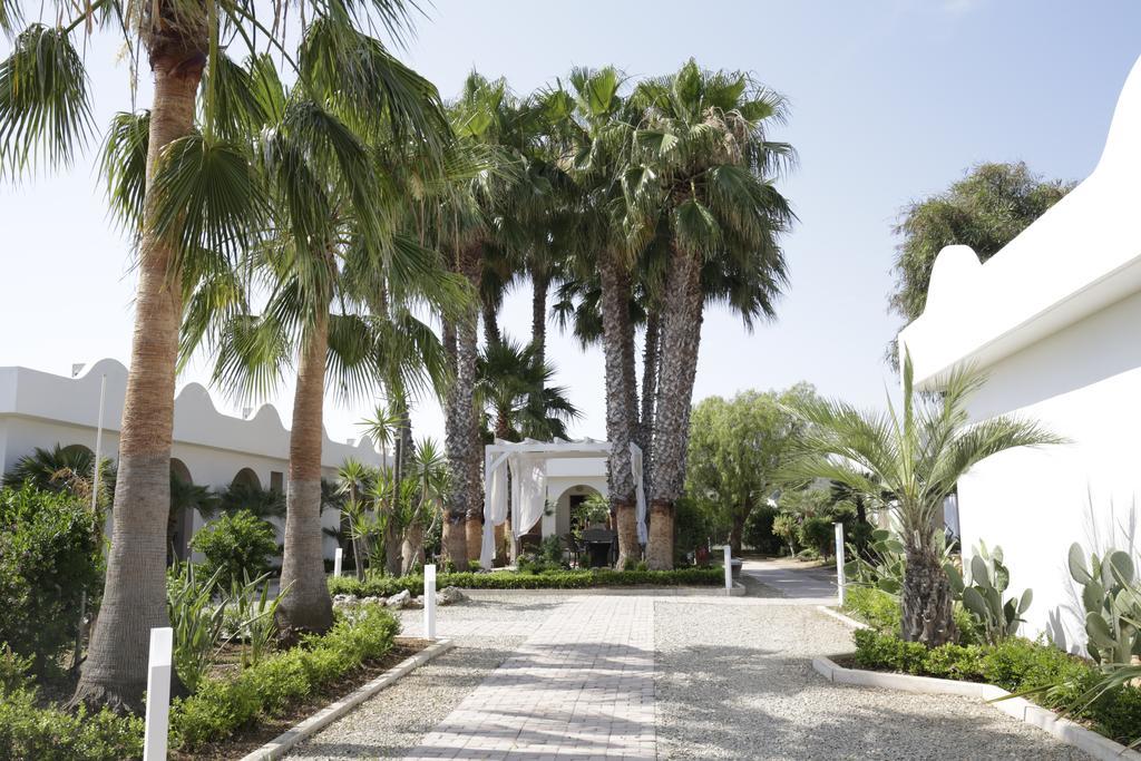 Garden Hotel Ripa เวียสเต ภายนอก รูปภาพ